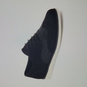 Kelly & Katie Silidda black & white Wingtip Oxford shoe size 8.5. New in Box.